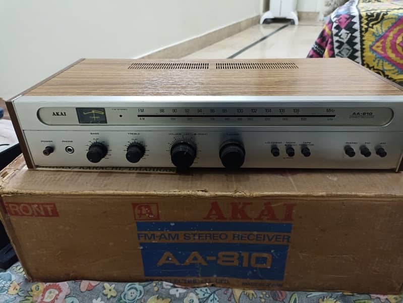 AKAI FM-AM stereo receiver 0