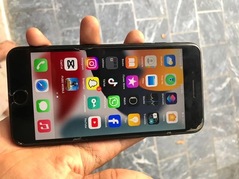 iPhone 7 Plus good condition 1