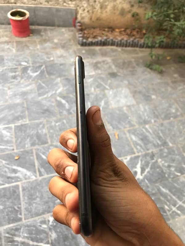 iPhone 7 Plus good condition 3