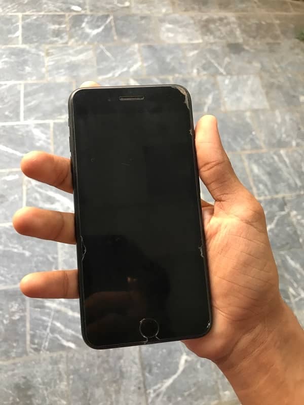 iPhone 7 Plus good condition 6