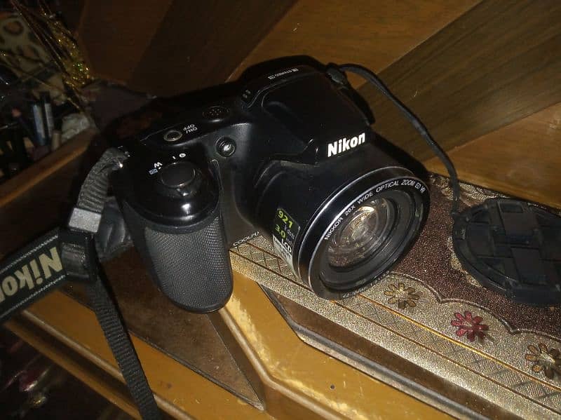 Nikon L810 8