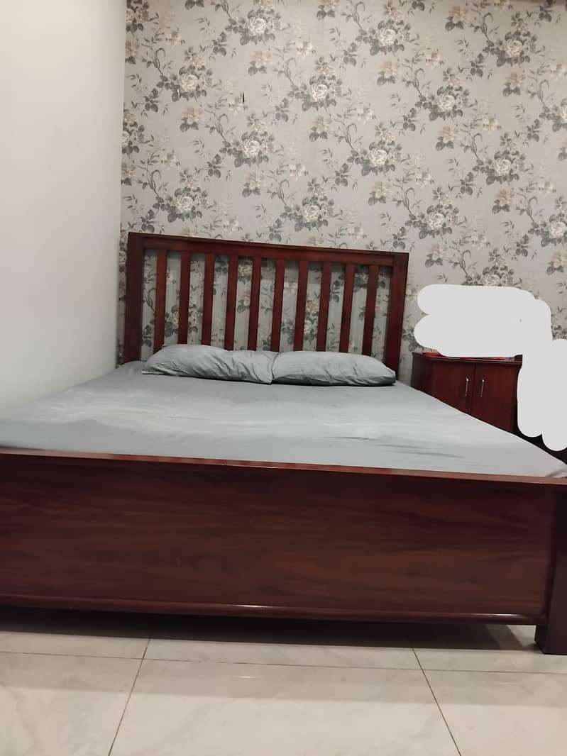 Queen size bed/bed/bed set/wooden bed new poshish 0