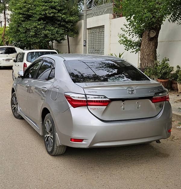 Toyota Corolla Altis 2018 3