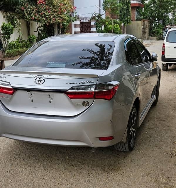 Toyota Corolla Altis 2018 4