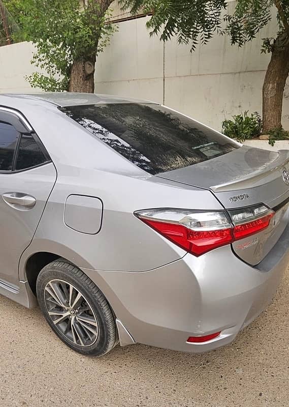 Toyota Corolla Altis 2018 8