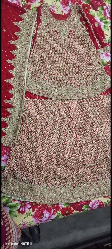 Bridal lehnga /Barat lehnga/Heavy embroidery lehnga/wedding dress/heel 2