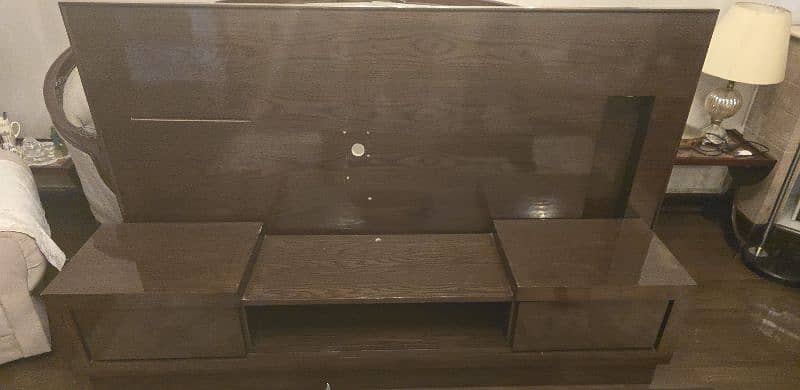 TV console 2