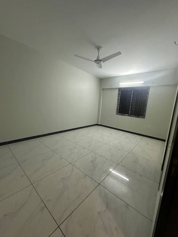 Flat Stunning 3 Bed Dd For Rent 0