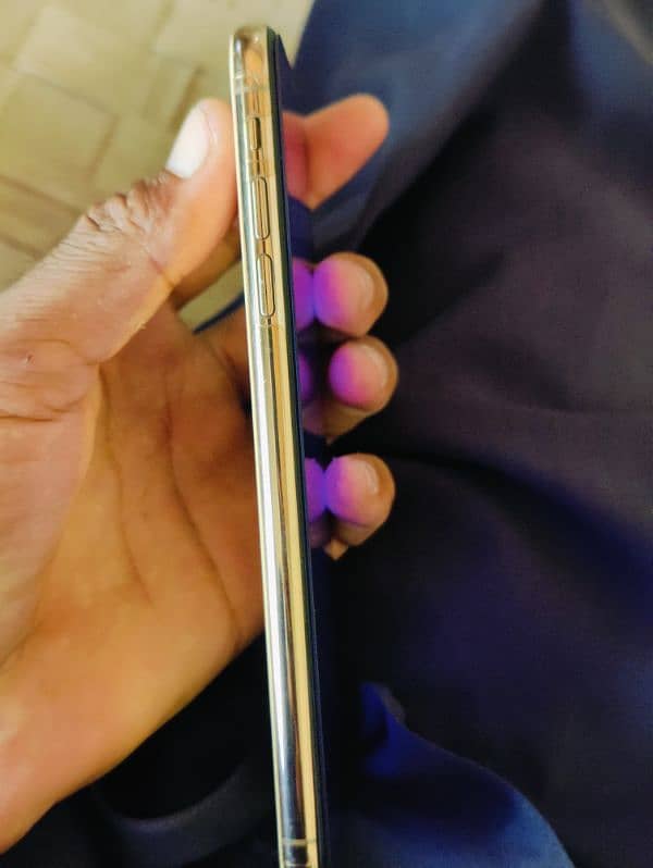 iphone Xs Max 64GB PTA approved 4