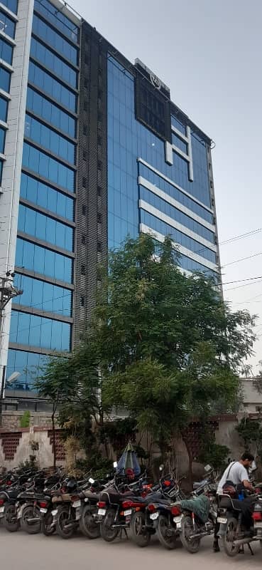 Office for rent in shaheed millat road 3