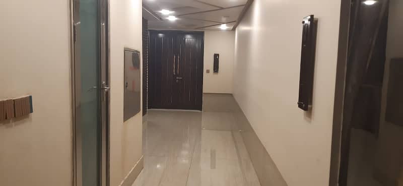 Office for rent in shaheed millat road 7