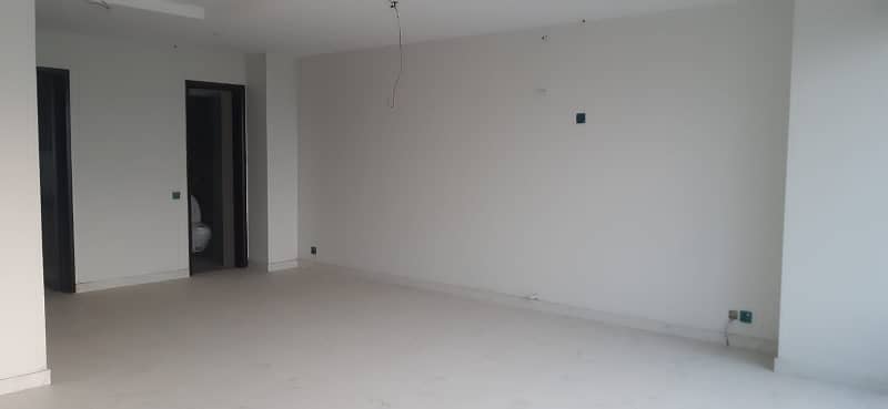 Office for rent in shaheed millat road 14