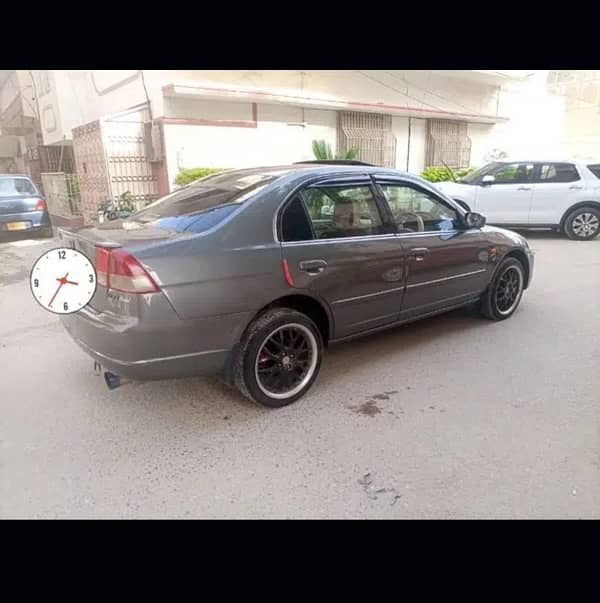 Honda civic 2003 3