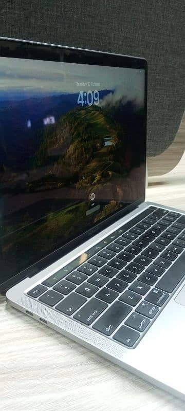 Macbook pro 2020, 16/512, 13 inch, i7 7