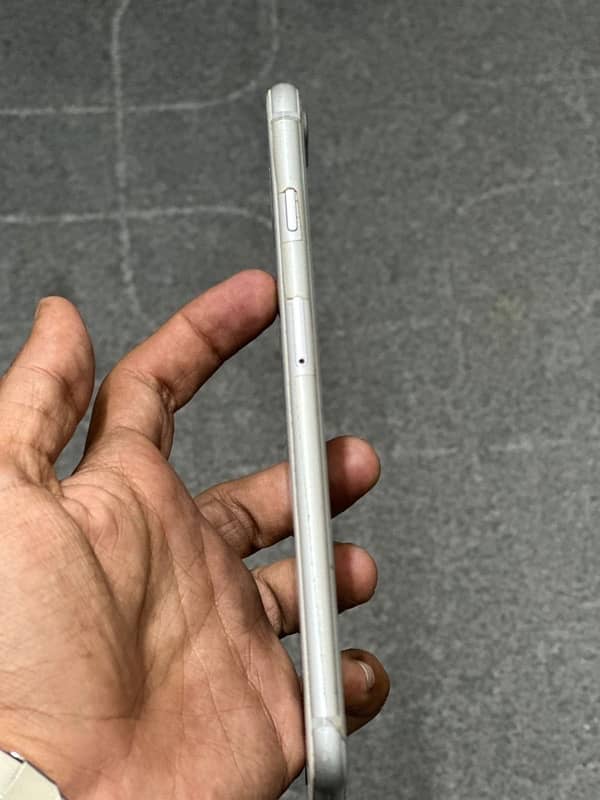 Iphone 8Plus non pta 64 white color 10/10 (FU) 3