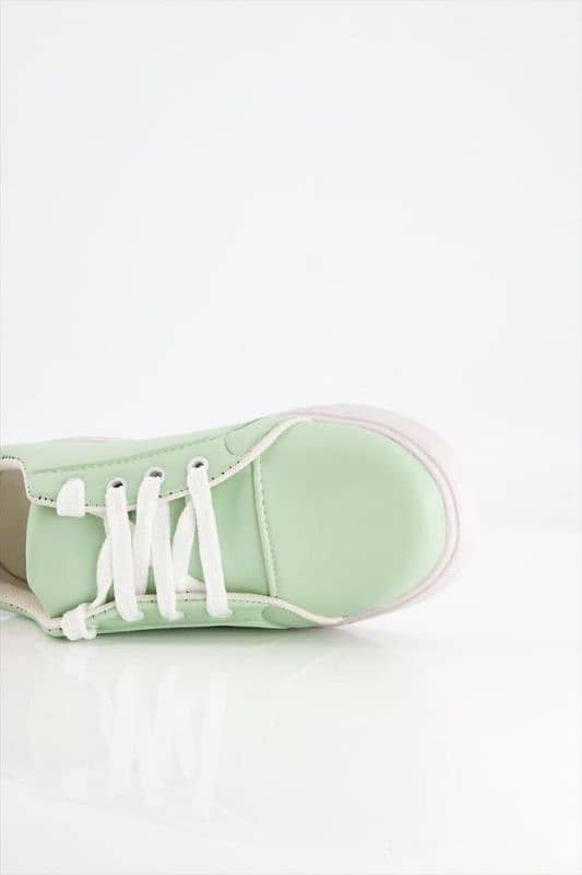 comfortable sneakers for girls 1