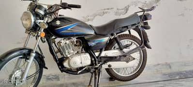 Suzuki Gs125 and 150cc Black