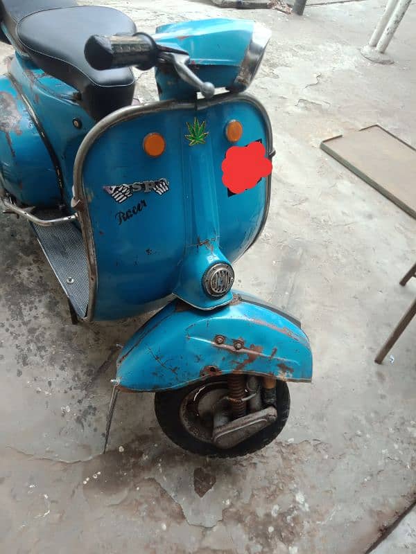 Vespa scooter All ok 03004522471 0