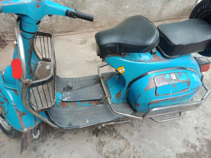 Vespa scooter All ok 03004522471 4