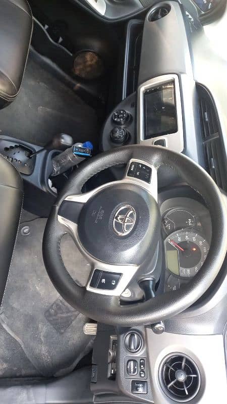 Toyota Vitz 2016 5