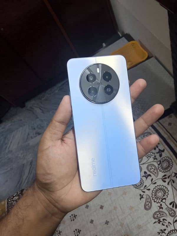 Realme 12 8/256 0