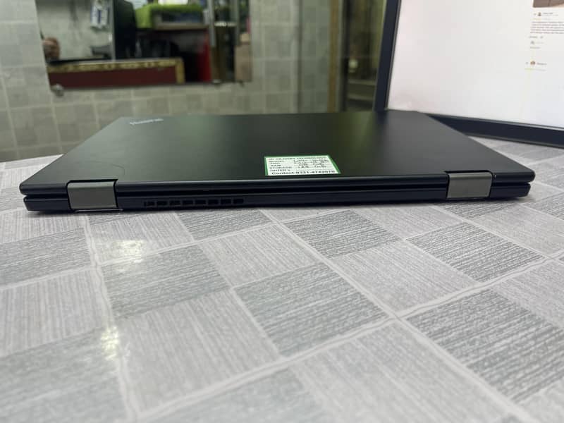 Lenovo Thinkpad Yoga L390 (Touch Screen) (0322-8832611) 10