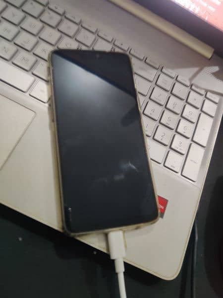 OnePlus 6  8/128gb with Charger 3