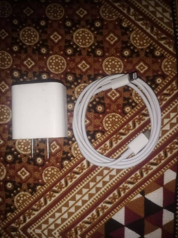 apple charger 20watt 1