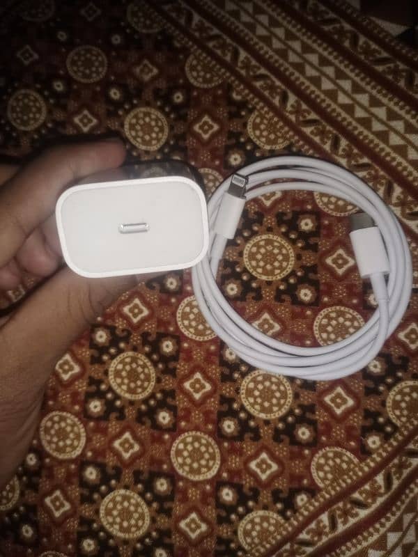 apple charger 20watt 4