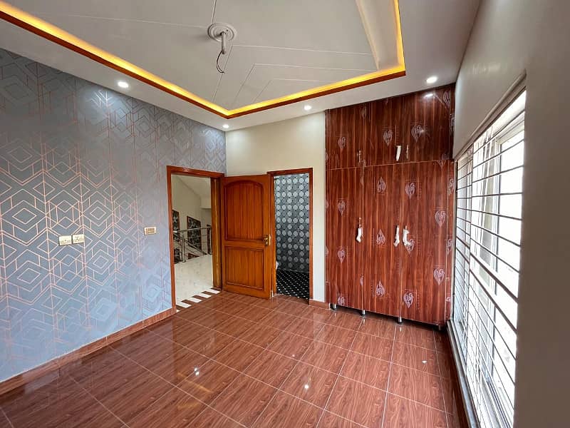 3 MARLA BRAND NEW HOUSE FOR SALE IN AL KABIR TOWN PHASE 2 BLCOK E 18