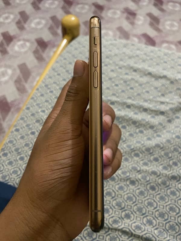 IPHONE 11 PRO 64gb FU 10/10 Condition 0