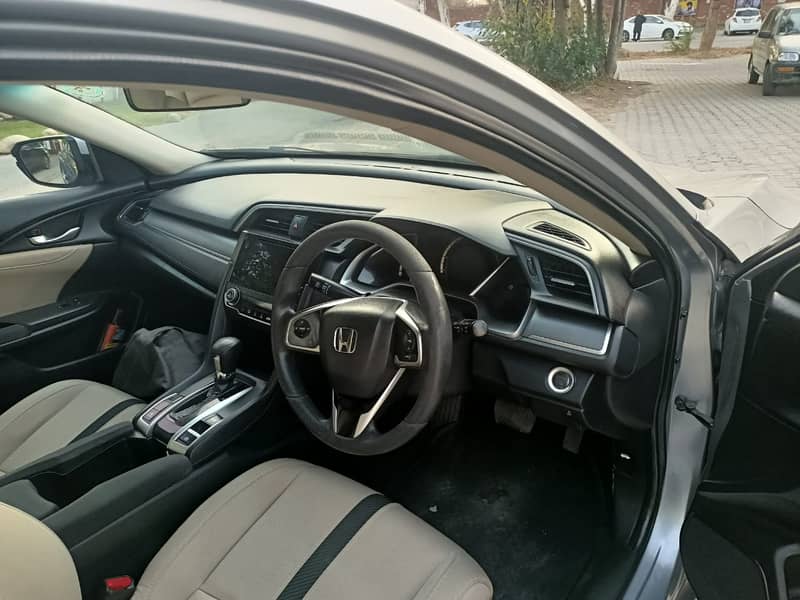 Honda Civic Oriel Prosmetic 2018(Red Meter)Full Option 16