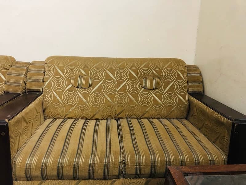 5 seater sofa 0