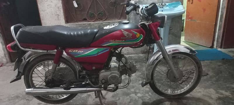 Honda CD 70cc 3