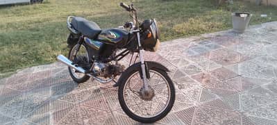 United 100 cc Black