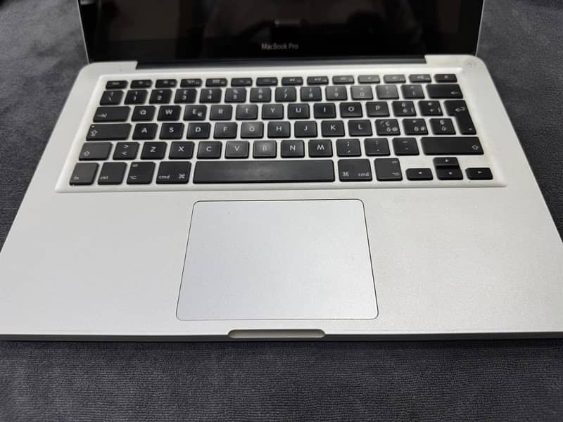 Apple MacBook Pro 3