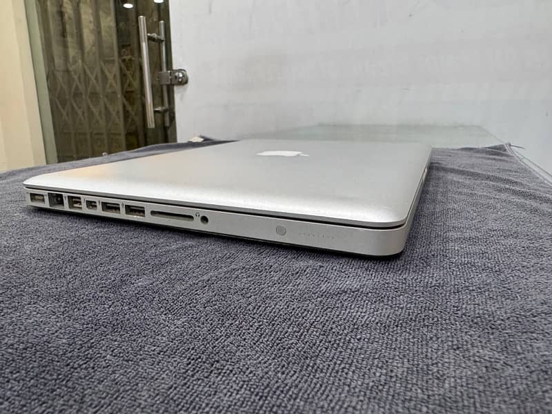 Apple MacBook Pro 6