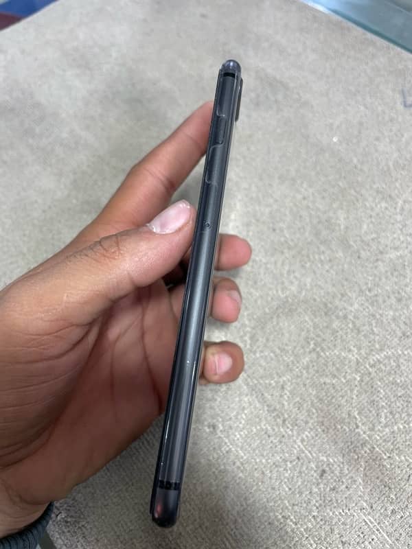 iPhone 8 Plus NON PTA 2