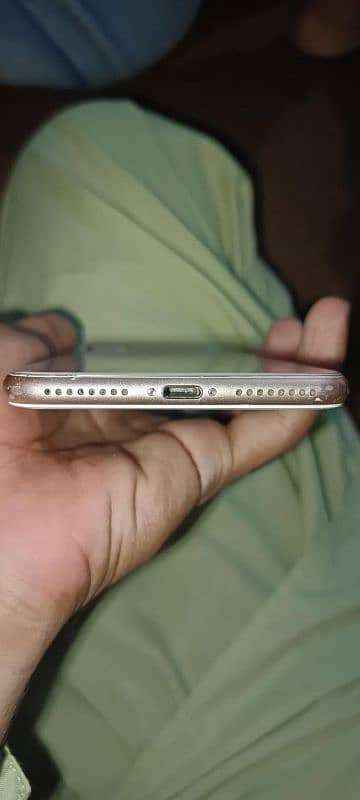 I phone 8 plus PTA approved 64 GB store 4