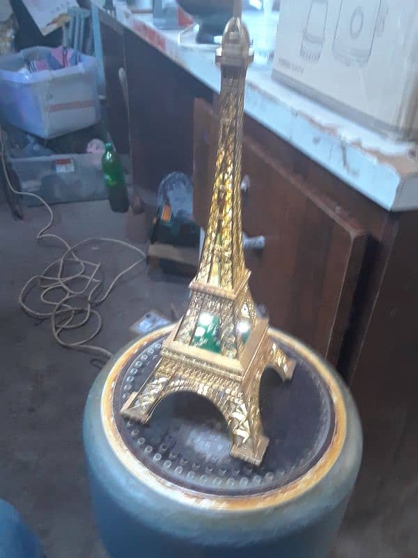 antique Eiffel tower showpiece 1