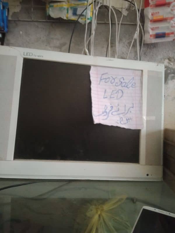 LED TV HDmi for sale 10/8 condition 1