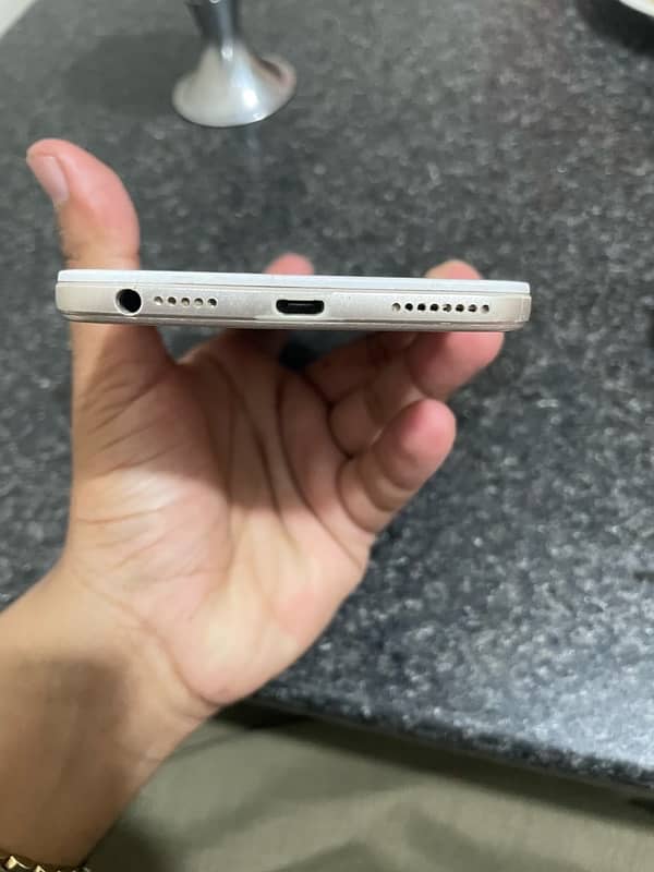 oppo F1s For sale (4,64) 3