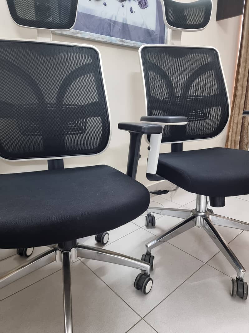 2 imported chair for sale and 5 guest chair 2