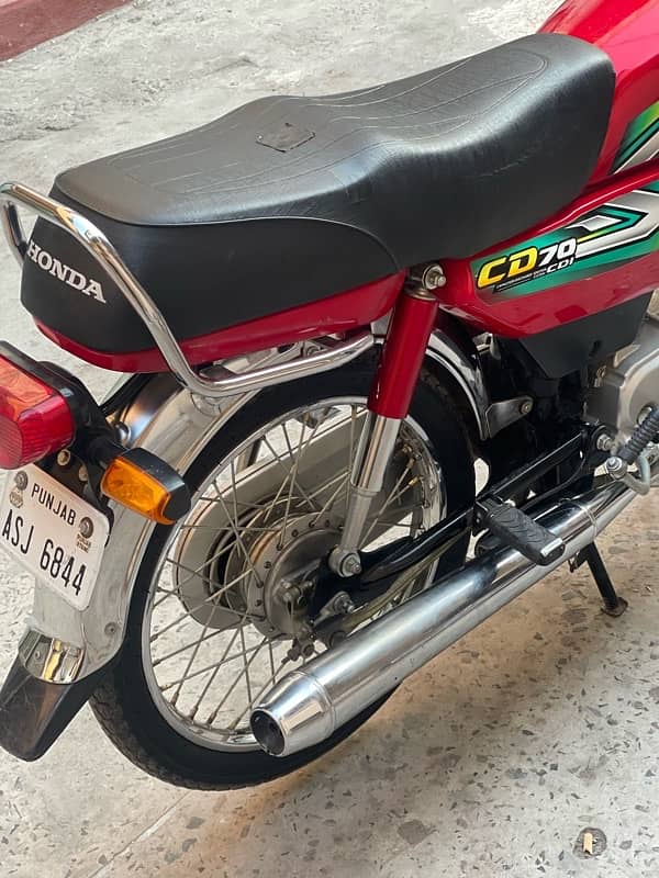 Honda CD70 11