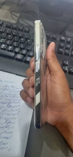 Vivo v27e condition 10/10