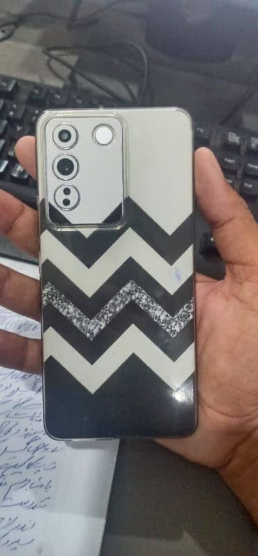 Vivo v27e condition 10/10 5