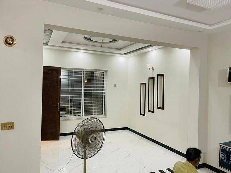 5 Marla House Available For Sale In Tulip Block Park View City Lahore 3