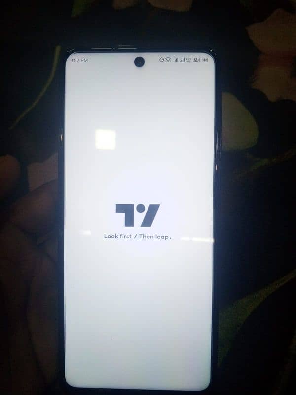 Tecno Camon 18P 8/128 4