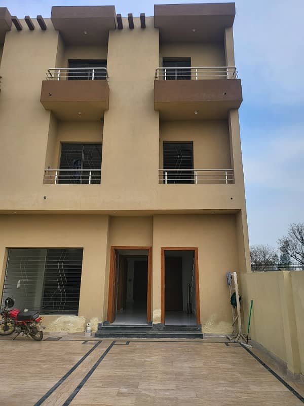 10 Marla Luxury Villa Near khyban-e-zafar society near SAVOUR FOOD RESTAURANT 1