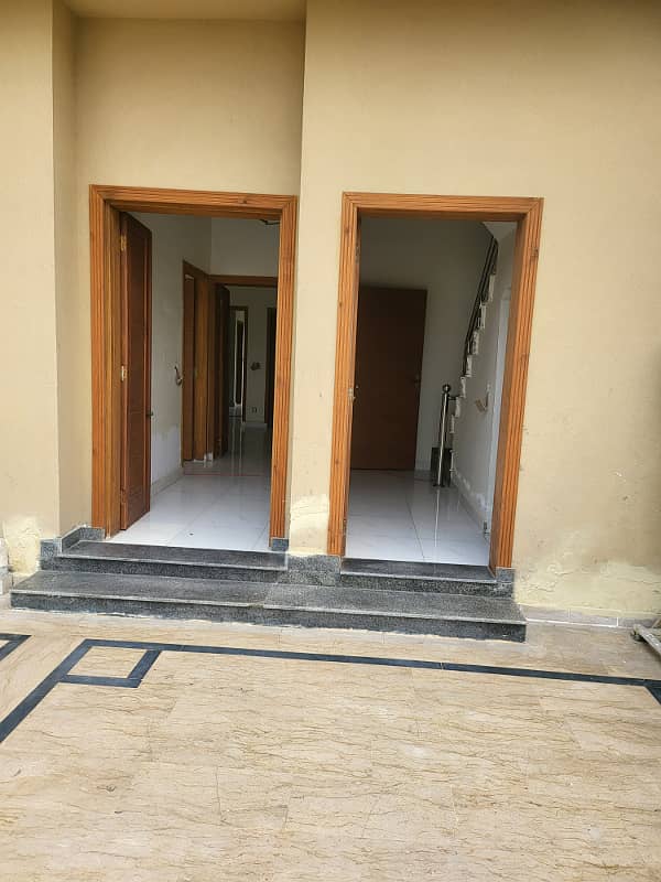 10 Marla Luxury Villa Near khyban-e-zafar society near SAVOUR FOOD RESTAURANT 2